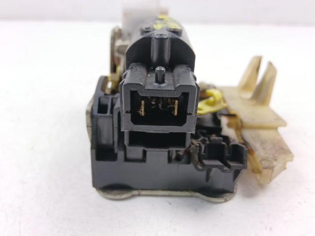 Fecho da porta dianteira esquerda Renault DOKKER