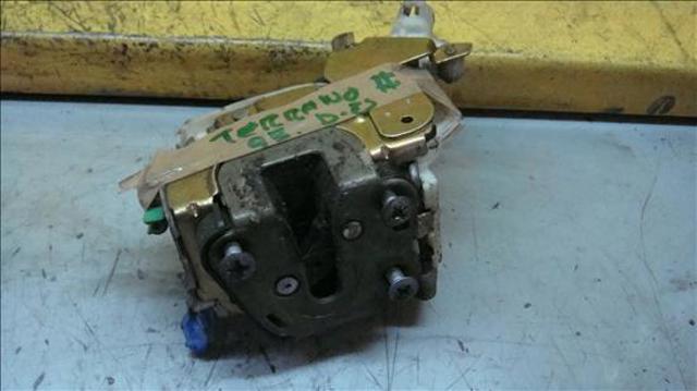 805030F075 NISSAN Замок водительской двери купить в Чернигов