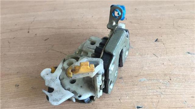 NISSAN 805034F165 Замок водительской двери в наличии Винница