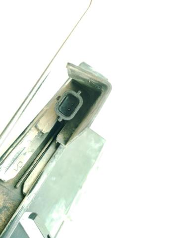 Fecho da porta dianteira esquerda Dacia Duster HM