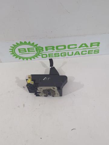 Fecho da porta dianteira esquerda Dacia Duster HM