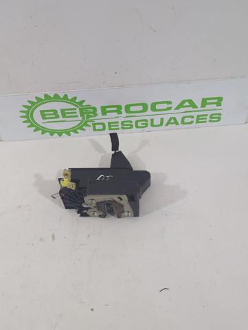 Fecho da porta dianteira esquerda Dacia Duster HM