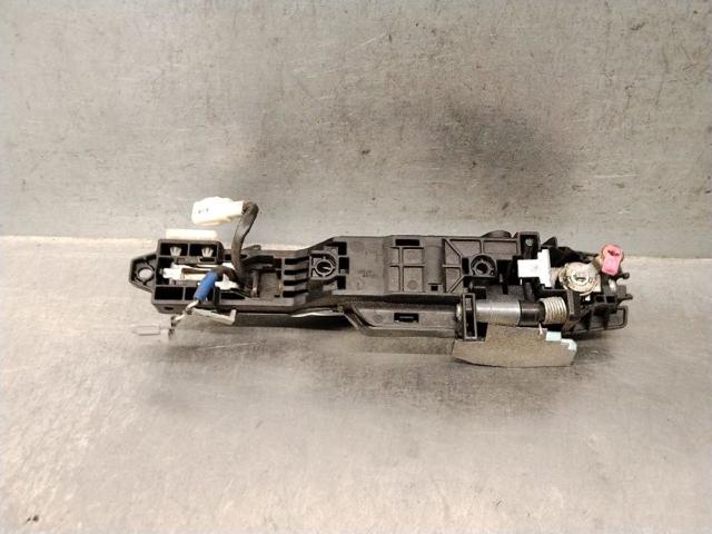 NISSAN 806111BA0A Держатель наружной ручки двери передней левой в наличии Ужгород