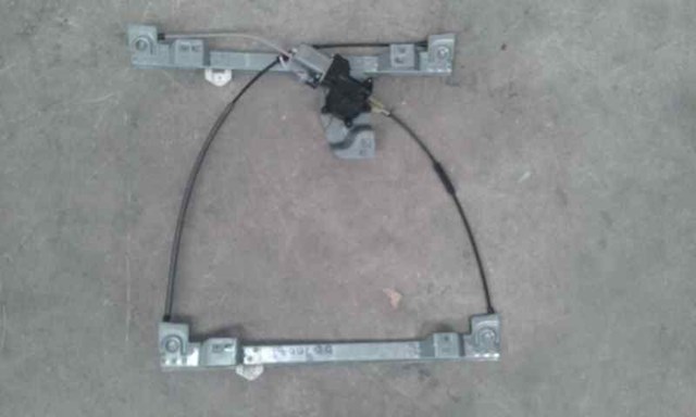 Mecanismo de acionamento de vidro da porta dianteira direita 807208423R RENAULT