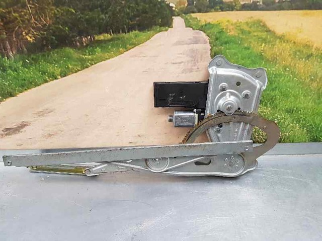 807210002R RENAULT Механизм стеклоподъемника двери передней левой купить в Чернигов