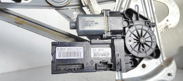 807210014R RENAULT Стеклоподъемник передней левой двери купить в Чернигов