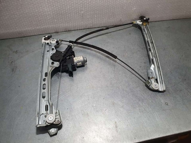 807213056R RENAULT купить в Ирпень