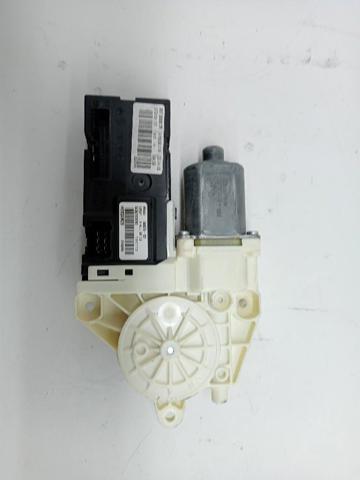 807300003R RENAULT Мотор стеклоподъемника двери передней правой купить в Кривой Рог