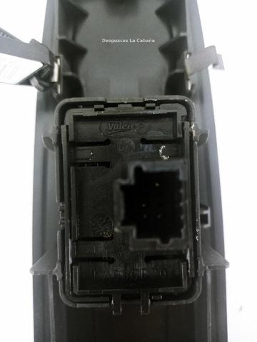 809603107R RENAULT Кнопочный блок управления стеклоподъемником передний правый купить в Житомир