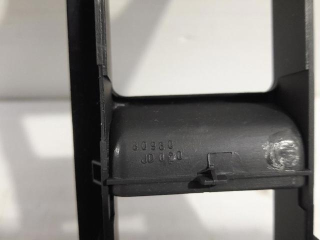 80960JD020 NISSAN купить в Житомир