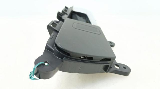 VAG 80A837020B4PK Ручка двери передней внутренняя правая в наличии Украина