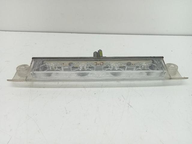 Sinal de parada traseiro adicional Toyota Prius ZVW30