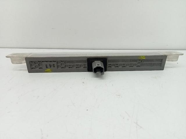 Sinal de parada traseiro adicional Toyota Prius ZVW30