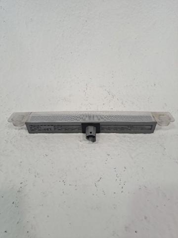 Sinal de parada traseiro adicional Toyota Prius ZVW30