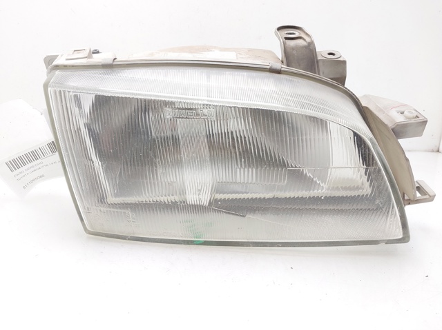 Luz direita 8111005060 Toyota