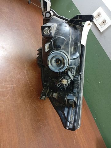 811100K080 TOYOTA Фара правая купить в Ровно