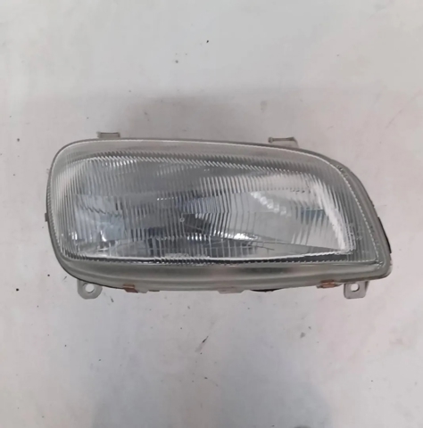 8111042032 TOYOTA Правая фара купить в Полтава