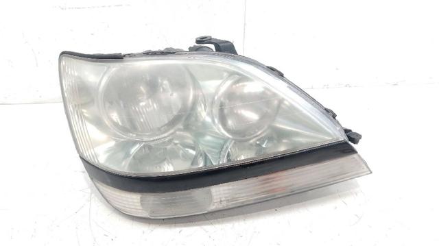 TOYOTA 8111048090 Правая фара в наличии Черновцы