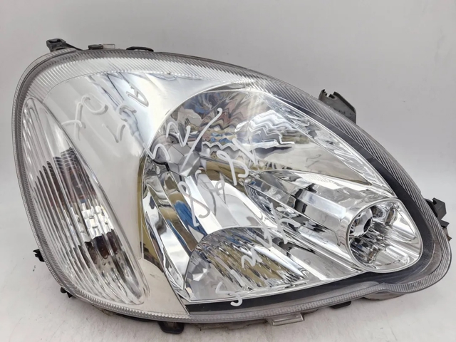 8111052021 TOYOTA Фара правая купить в Ровно
