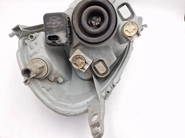 8111052021 TOYOTA Фара правая купить в Запорожье