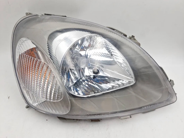 8111052021 Правая фара купить Ирпень