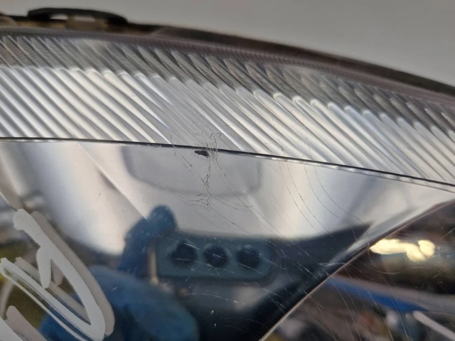 8111052021 TOYOTA Правая фара купить в Черновцы