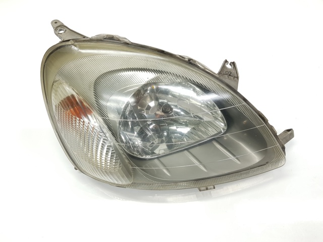 Luz direita 8111052141 Toyota