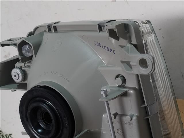 TOYOTA 8111060820 Правая фара в наличии Кривой Рог