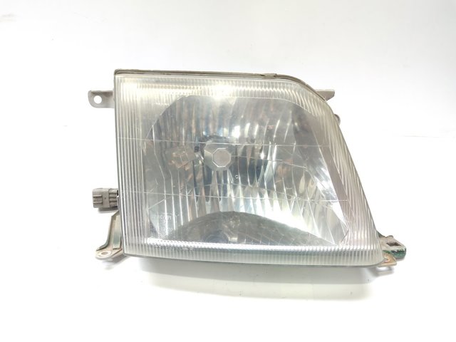 Luz direita 811106A150 Toyota