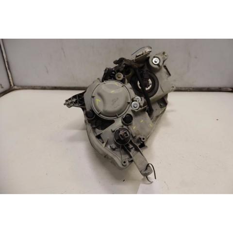 81110B4050 DAIHATSU Фара правая купить в Украина