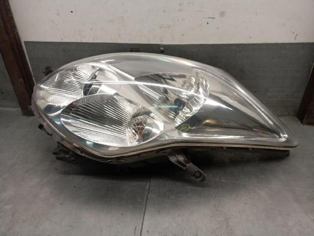 TOYOTA 8113002470 Фара правая в наличии Ирпень