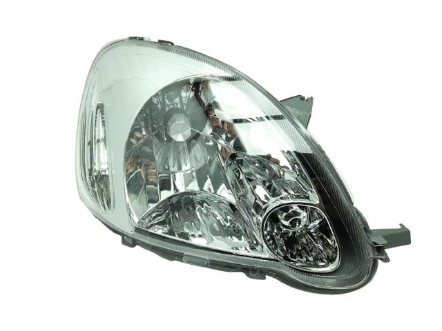 811300D080 TOYOTA Правая фара купить в Запорожье