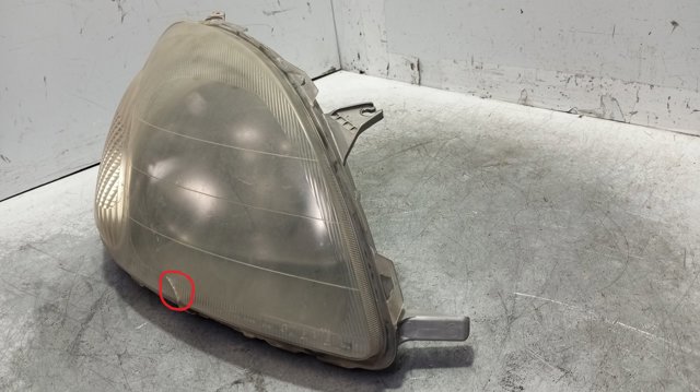 811300D080 TOYOTA Правая фара купить в Ужгород
