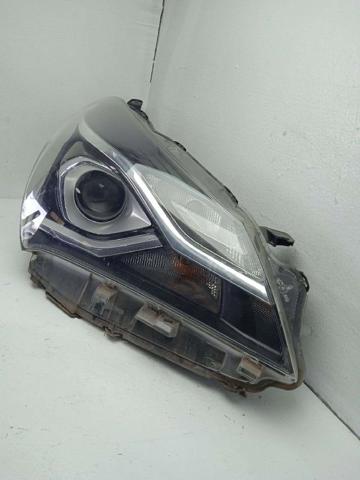 811300DJ90 TOYOTA Правая фара купить в Украина