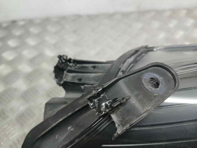 811300DJ90 TOYOTA Фара правая купить в Николаев