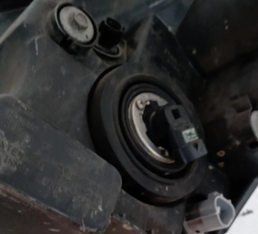 TOYOTA 811300F060 Фара правая в наличии Тернополь