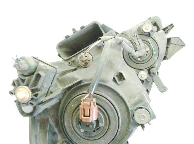 TOYOTA 8113044140 Правая фара в наличии Одесса