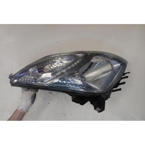 TOYOTA 8113047180 Фара правая в наличии Украина