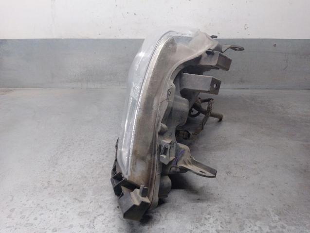 TOYOTA 8113060J00 Правая фара в наличии Ирпень