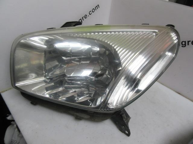 Luz esquerda 8115042160 Toyota