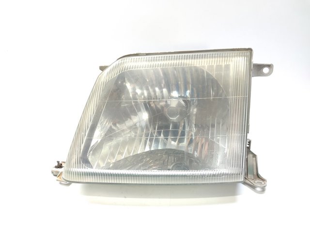 Luz esquerda 8115060870 Toyota