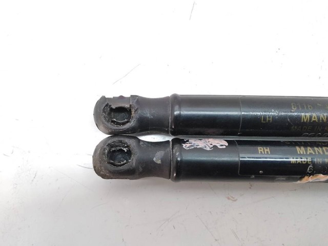 811714D000 HYUNDAI Амортизатор капота правый купить в Чернигов