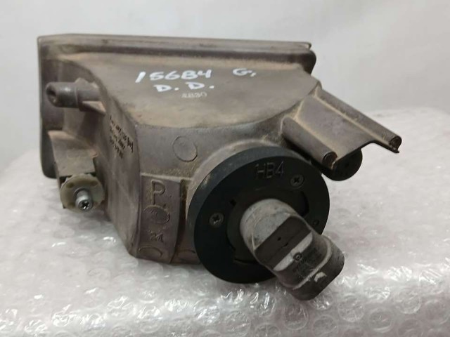 TOYOTA 8121042050 Фара противотуманная правая в наличии Тернополь