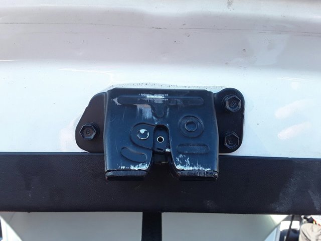 Porta-malas / Bloqueio da porta traseira para Hyundai ix20 1.4 D4FC 812301H000