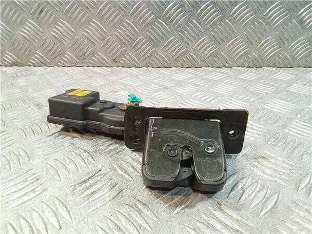 812302C000 Замок багажника купить Ирпень