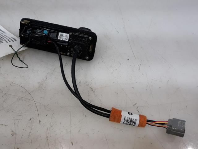 81260H8400 HYUNDAI Кнопка привода замка крышки багажника (двери 3/5-й (ляды) купить в Павлоград