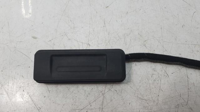 81260H8400 Кнопка привода замка крышки багажника (двери 3/5-й (ляды) купить Черкассы