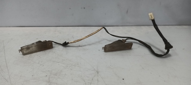 TOYOTA 8127048011 Фонарь подсветки заднего номерного знака в наличии Ужгород