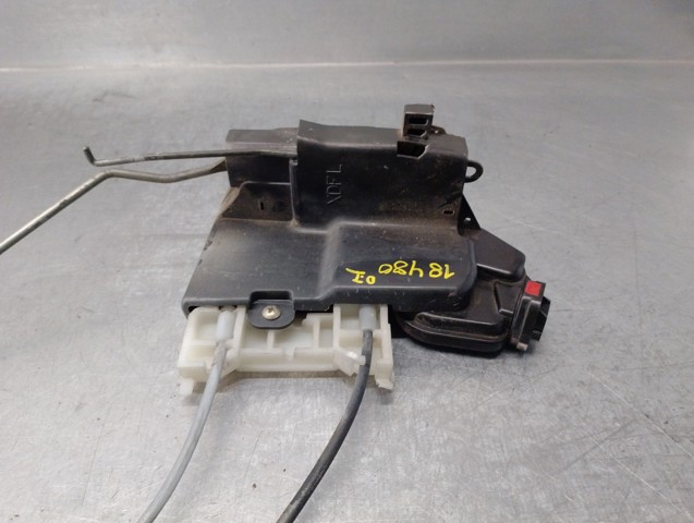 HYUNDAI 813102D000 Замок водительской двери в наличии Киев