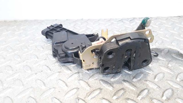 HYUNDAI 813102G010 Замок водительской двери в наличии Ужгород